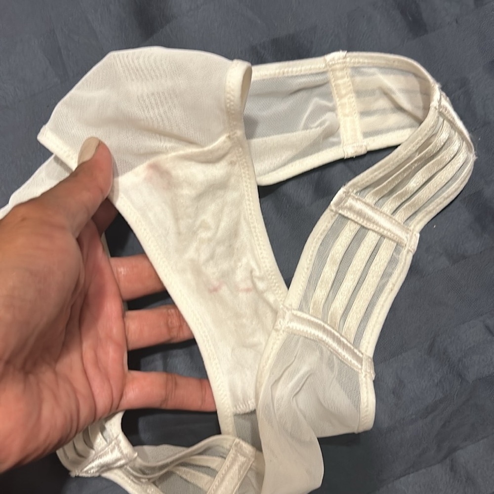 Victoria's Secret Luxe Lingerie Unlined Mesh Bra - White 32DD NWT Free panty - Picture 12 of 12